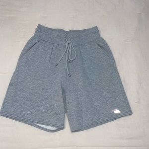 Alo Yoga HIGH-WAIST EASY SWEAT SHORT